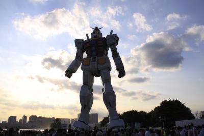 『機動戦士ガンダム』お台場に登場！