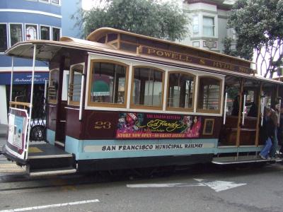 サンフランシスコ　　　　　坂の多い街