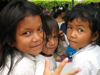 FLOWカンボジア孤児院の子どもたち