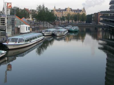 早朝のアムステルダム