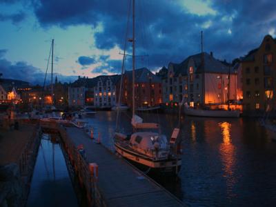 アールヌーボーの町　オーレスン　Alesund, Norway