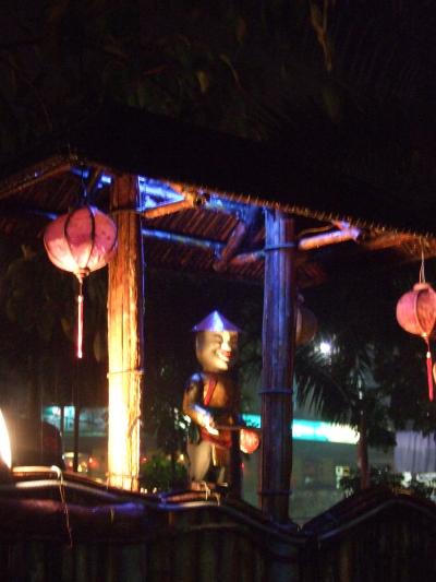 ベトナム3十路3人3様[333飲みっぱなし] ：　5日目ダナンからフエ　パート2