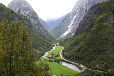 ２度目のヨーロッパ一人旅　その４　ソグネフィヨルド観光