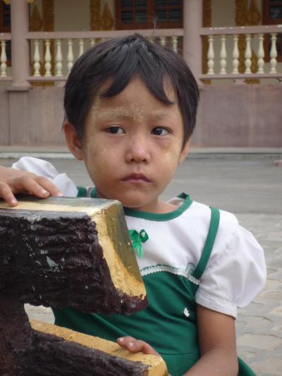 ミャンマー　ひとり旅　（モンユワ　②） 工事中