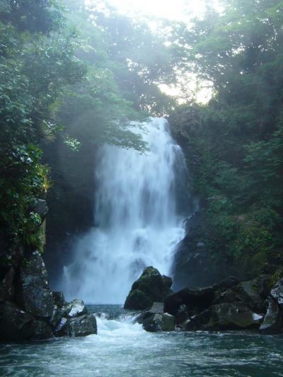 ぶらり滝涼み ～奈曽の白滝（にかほ市象潟）～