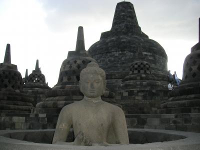 ぼるぶどーるへ