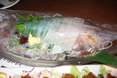 2006秋、桑名で魚を堪能：透き通った烏賊のお造り、海葡萄、ジャズ人形を聴きながら二次会