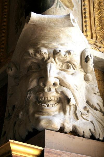 ヴェルサイユにも負けないぞ！世界遺産フォンテーヌブローの宮殿