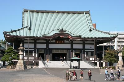 2009秋、日泰親善のシンボル覚王山日泰寺(1/5)：参道、木賊、ハナミズキ、山門