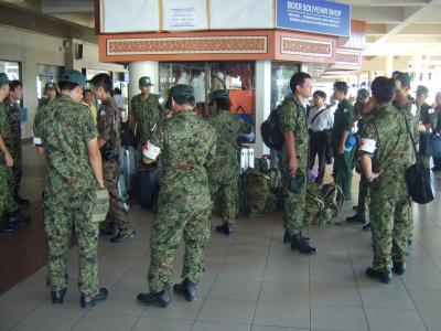 パダン（スマトラ地震の中心被災地）に突入、自衛隊と一緒に帰国