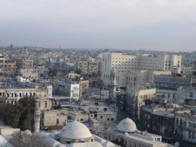 シリア第二の都市アレッポ（春のアレッポ城とその周辺）