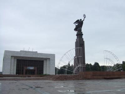 ■海外逃亡１０■→キルギスタン…１２日目ビシュケク