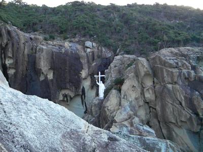 五島列島教会巡礼;中通島編 13.若松島キリシタン洞窟