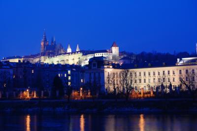 冬のプラハ、王の道とプラハ城(2008年 チェコ)