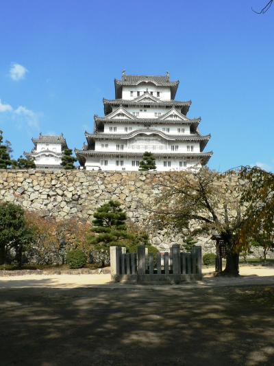日本の旅　関西を歩く　兵庫、姫路城の「お菊井戸」伝説