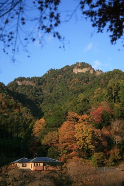 小さな旅●新城・コノハズクの鳴く霊峰 鳳来寺山の紅葉