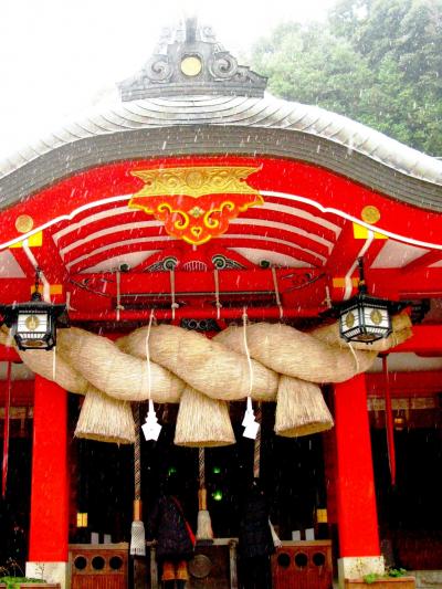 津和野-2　太鼓谷稲成神社に正式参拝　☆神官の祝詞と巫女の舞