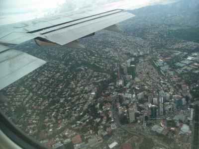 メキシコ高原の旅（1日目～2日目　空からの大自然の風景）