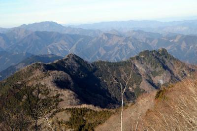 雲取山登山（１）　三峯神社から霧藻ヶ峰