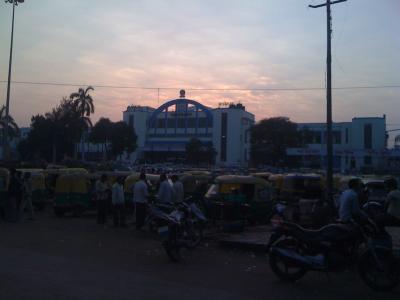 india4-5 ahmedabadからbarodaへ