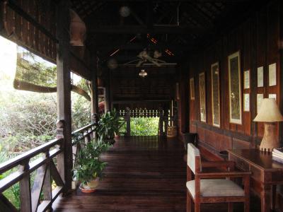 Laos  ロングステイの下見旅 (14) 繊維博物館 Lao Textile Museum