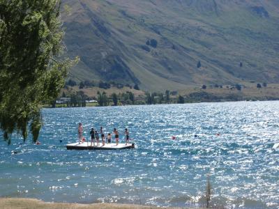 ’09-10NZ南島ワイナリーめぐりと野生動物の旅⑬ ワナカ、そしてクイーンズタウンへの道