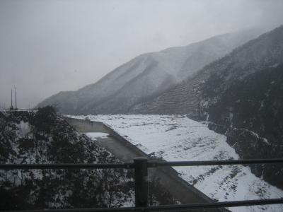 東洋一　徳山ダムの雪景色です