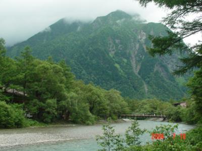 上高地「河童橋」、上高地ホテル