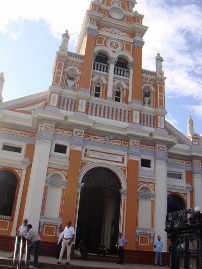 コロニアル調の古都グラナダ