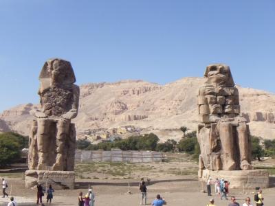 2009年12月エジプト(18)メムノンの巨像、昼食