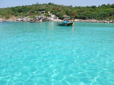 PHUKET RAYA （RACHA、ラヤ） 島 エメラルドの海