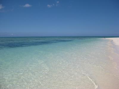 青い海を見に今度は久米島へ