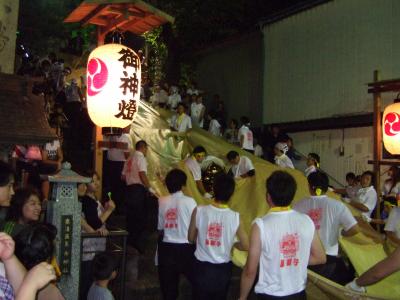 ローカルな男祭りを堪能！山形県赤湯温泉の『暴れ獅子』