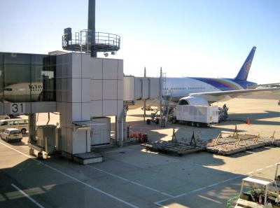 タイ国際航空　成田NRT～バンコクBKK ラウンジと機内食