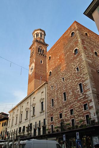 Buongiorno イタリア(Verona=Piazza dei Erbe)