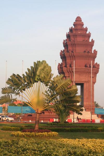 カンボジアの旅　−１３　近代化と喧騒が始まった「プノンペン」ー前篇