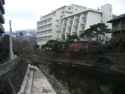 早朝の繁華街・・伊東、伊勢佐木町、関内