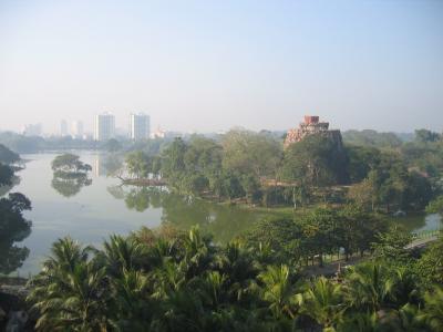 ミャンマー・ピィへ飛ぶ（３）ヤンゴン
