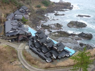 あーテレビもねー風呂しかねーー！！！