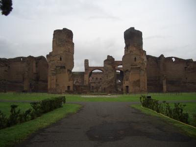 カラカラ浴場近くで詐欺に遭う