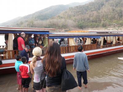 ラオス北部・北タイ旅行記2010.2 その３　サイニャブリ象祭りへ