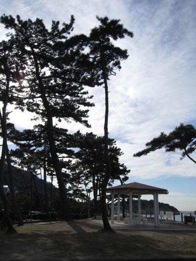 御用邸の隣　葉山公園からあのお馴染みの景色が？　