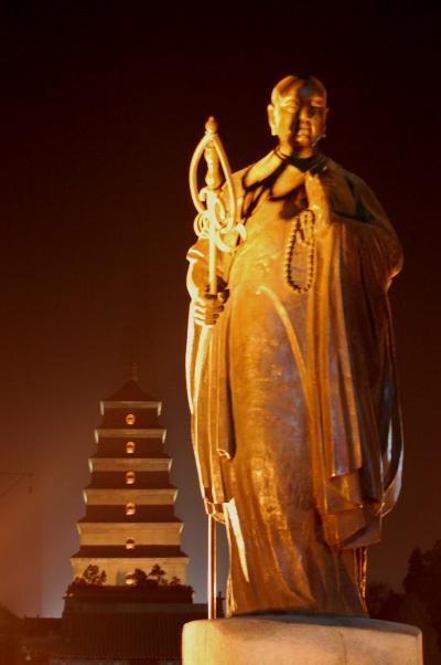 長安之旅(3)西安市内の「青龍寺」で弘法大師空海を想い、大慈恩寺の大雁塔を見上げながら玄奘三蔵法師に手を合わせる。
