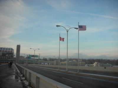 国境の橋(レインボーブリッジ)