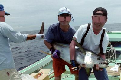 久米島パヤオのキハダマグロ釣り２００１ 