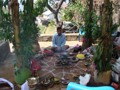 ネパールの自然と人々。　村のプージャ（儀式）