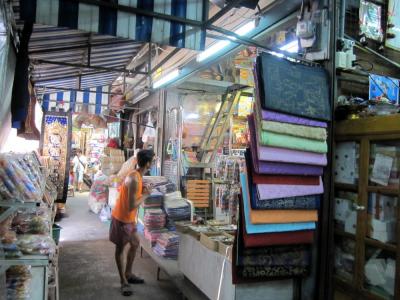 タイランドマーケットページです ウィークエンド・マーケットで始まるバンコク ＊ バンコク紀行(1