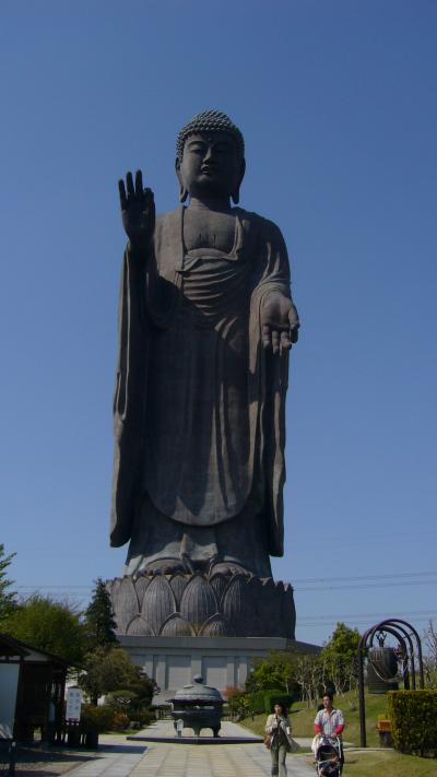 世界一大きな牛久大仏