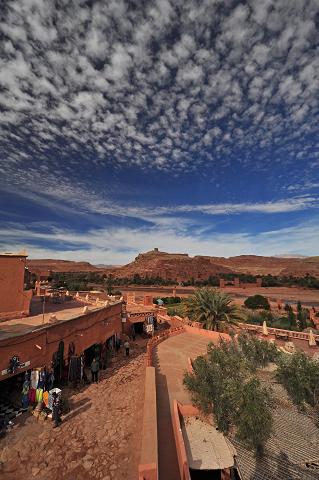 モロッコの田舎とカスパと「星の河」