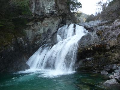 幅広の美しい滝 『アメガエリの滝』◆2010春・高知県の滝めぐり【その１１】